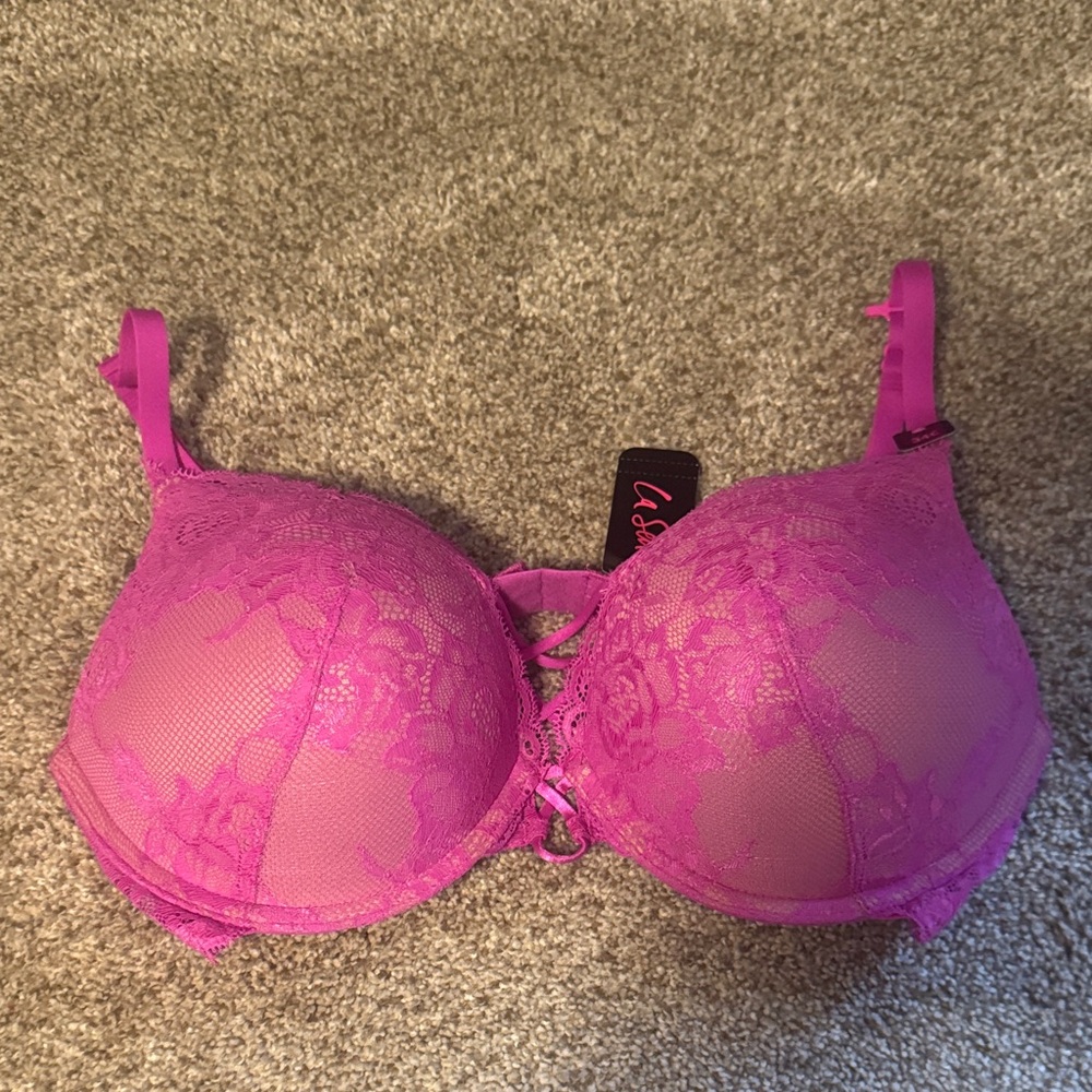 Lace Push-Up Bra in Vibrant Pink